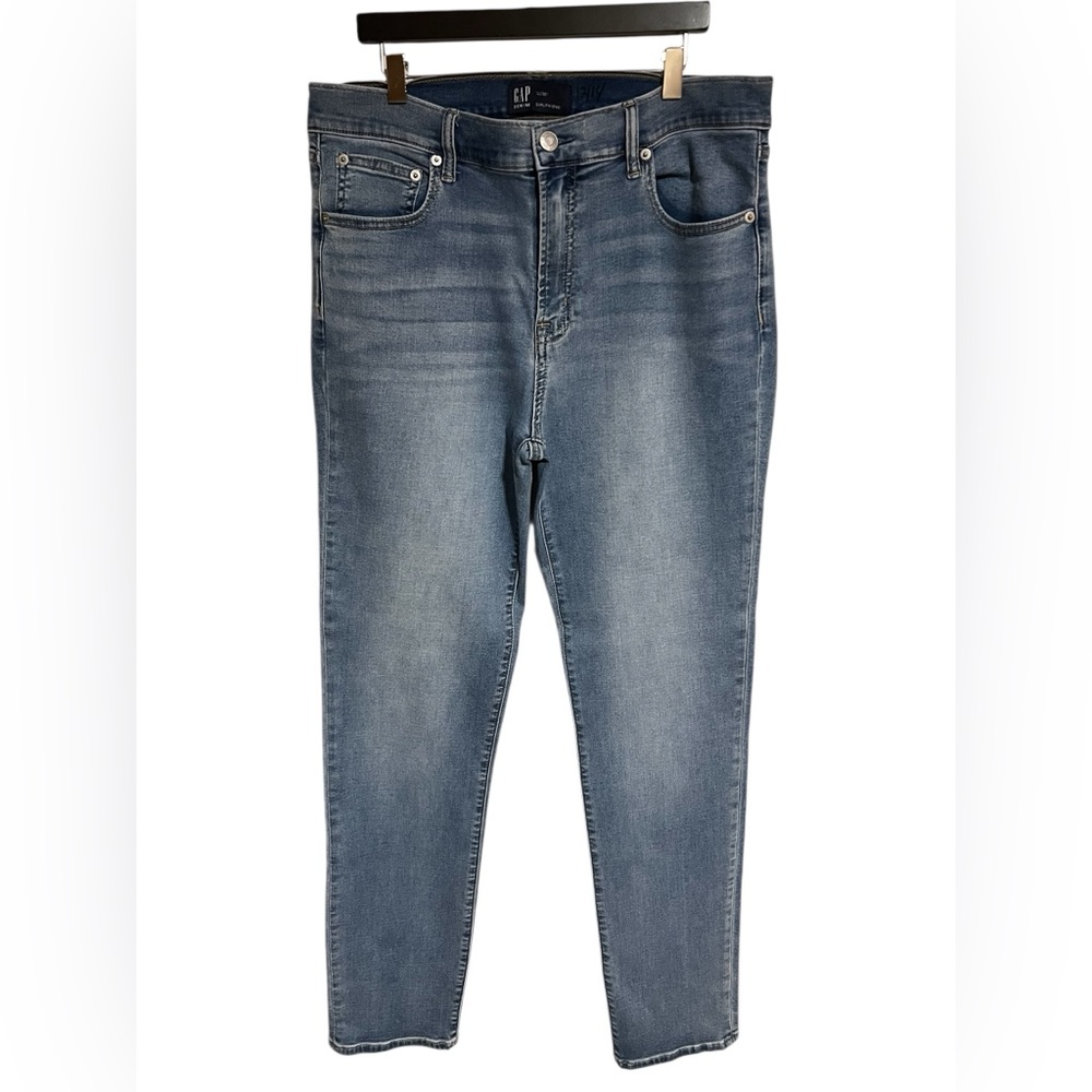 GAP 10 Tall Girlfriend Fit Blue Jeans - Fit like 12